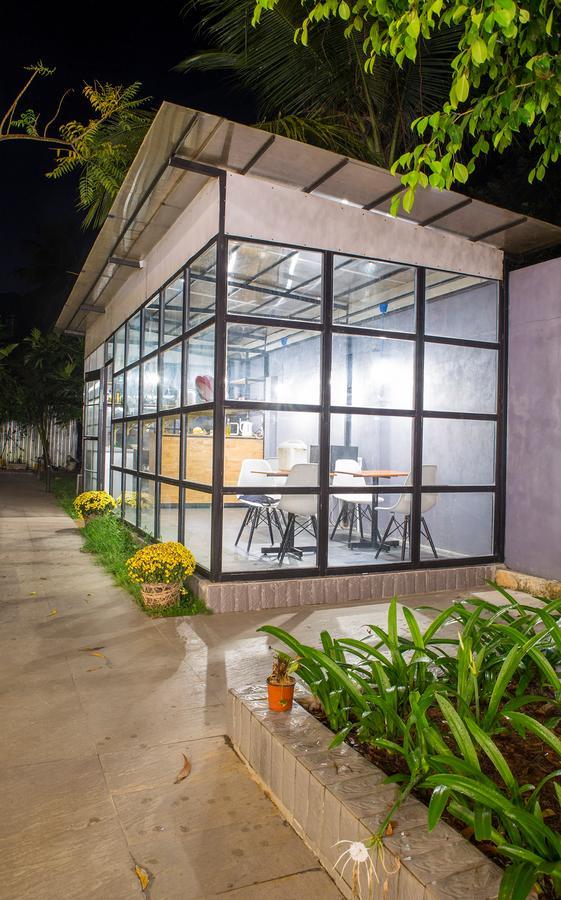 Emis Hotel Phu Quoc Exteriör bild