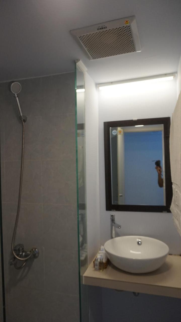 Emis Hotel Phu Quoc Exteriör bild